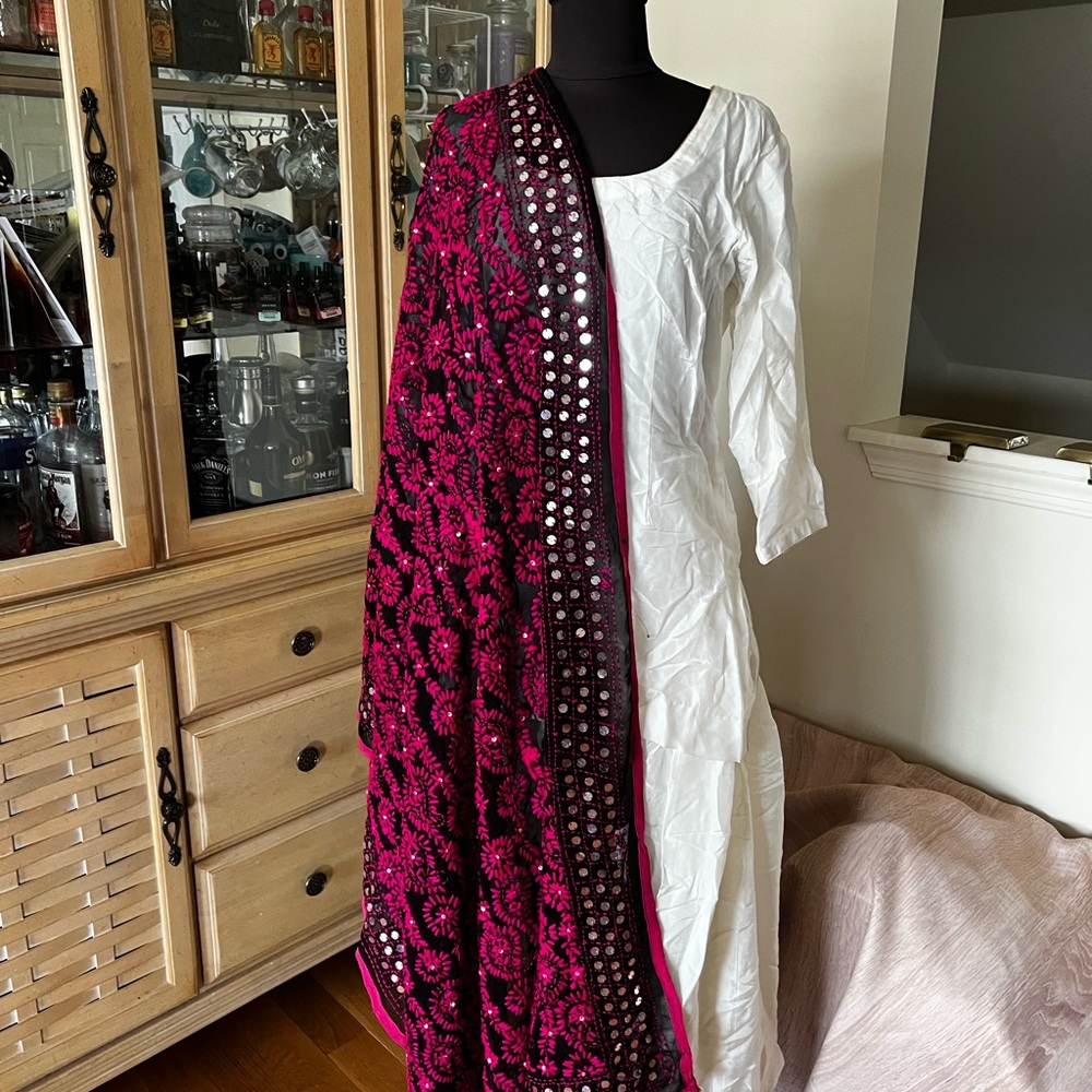 India dress sone are brand new